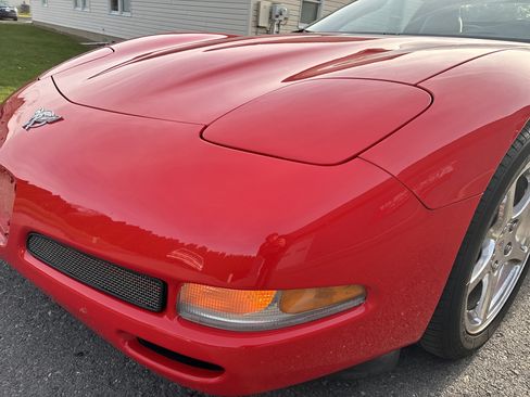 Used 2003 Chevrolet Corvette Convertible w/ Preferred Equipment Group1 image 10