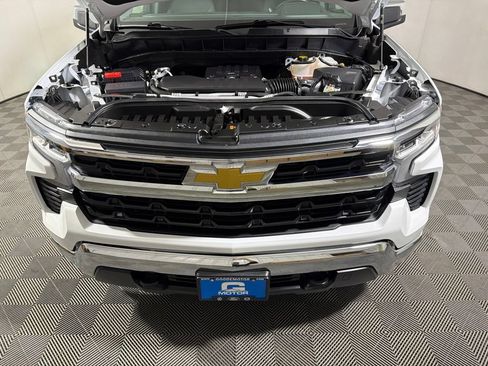 Used 2023 Chevrolet Silverado 1500 LT AWD/4WD image 26