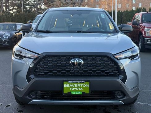 Certified 2025 Toyota Corolla Cross L image 8