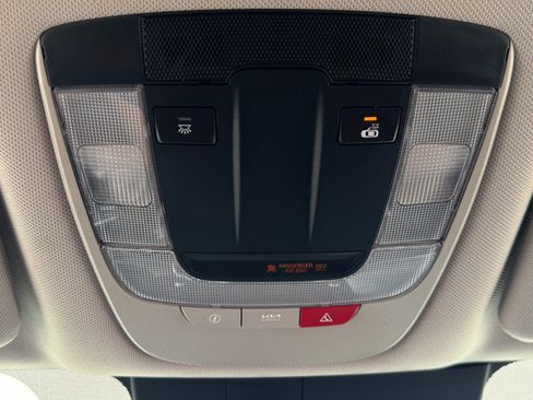 Used 2023 Kia Sorento S FWD image 30