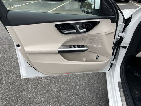 New 2026 Mercedes-Benz C 300 4MATIC Sedan image 17