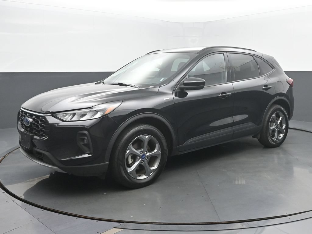 Used 2025 Ford Escape ST-Line Select AWD/4WD image 1