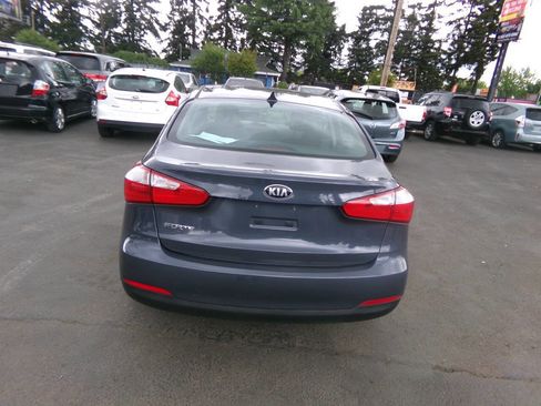 Used 2016 Kia Forte LX FWD image 10
