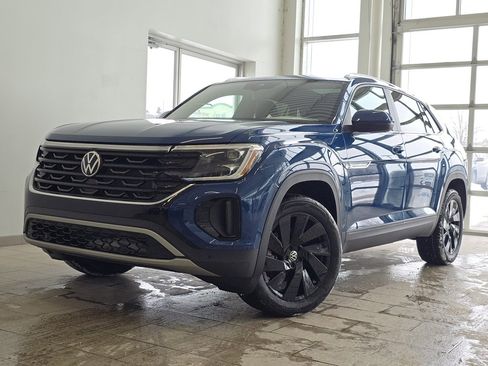 New 2026 Volkswagen Atlas Cross Sport SE image 2