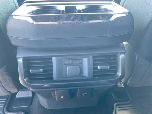 Used 2021 Ford F150 Lariat w/ Equipment Group 502A High image 22