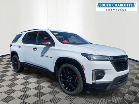 Used 2023 Chevrolet Traverse Premier w/ Redline Edition FWD image 3