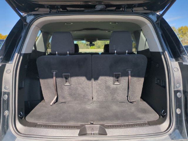 Used 2019 GMC Acadia SLE FWD image 16