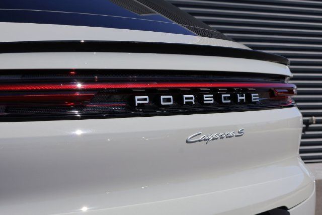 Used 2026 Porsche Cayenne S AWD/4WD image 30