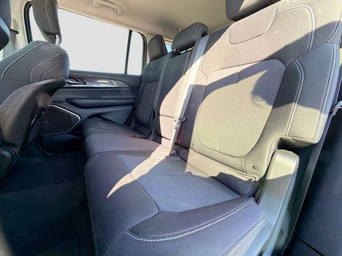 Used 2022 Jeep Grand Cherokee L Laredo w/ Luxury Tech Group I image 28