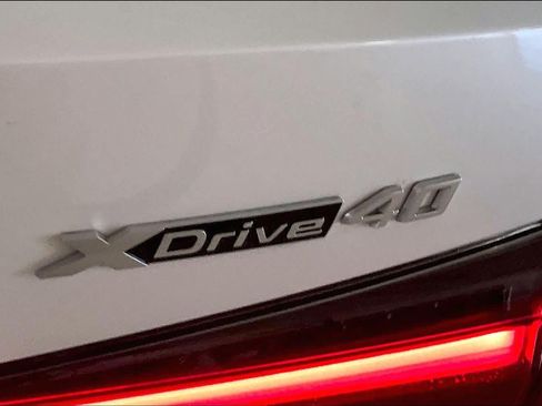 Certified 2025 BMW i4 xDrive40i w/ M Sport Package AWD/4WD image 9