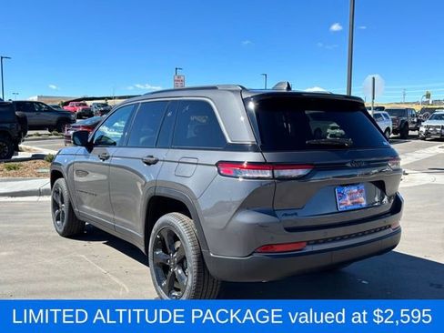 New 2026 Jeep Grand Cherokee Limited w/ Limited Altitude Package AWD/4WD image 3