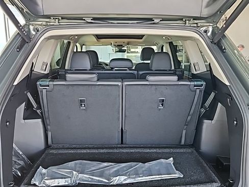 New 2026 Volkswagen Atlas SE FWD image 20