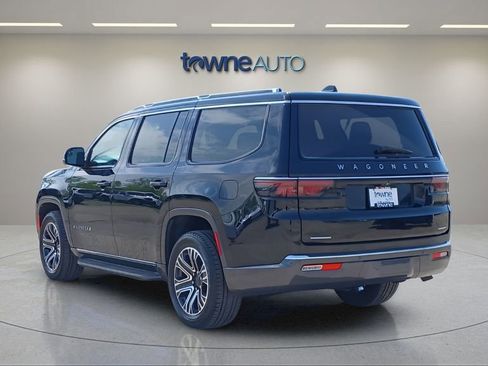 Used 2022 Jeep Wagoneer Series III w/ Convenience Group I AWD/4WD image 3