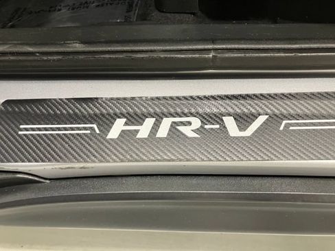 Used 2018 Honda HR-V LX image 19