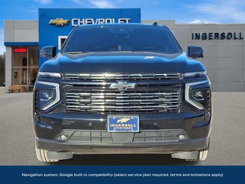 Used 2025 Chevrolet Suburban High Country image 3