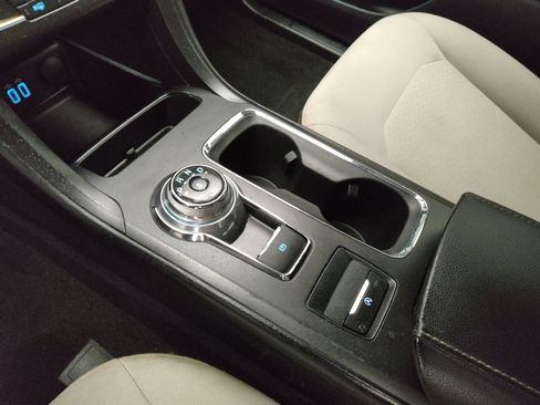 Used 2019 Ford Fusion SE w/ Equipment Group 151A image 26