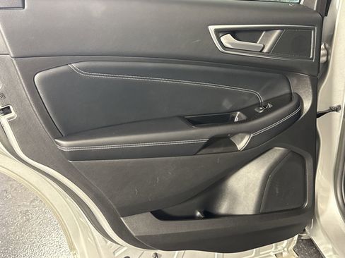Used 2017 Ford Edge Titanium w/ Equipment Group 301A image 34