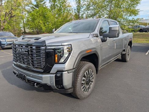 New 2026 GMC Sierra 2500 Denali Ultimate AWD/4WD image 4