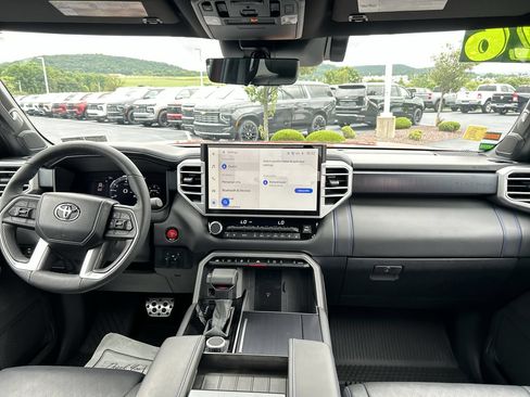 Used 2025 Toyota Tundra SR5 AWD/4WD image 18