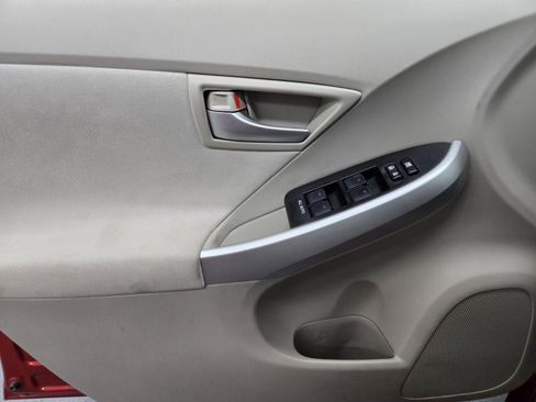 Used 2015 Toyota Prius Two image 15