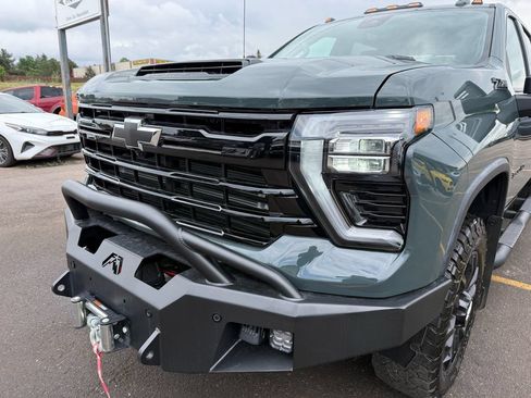 Used 2025 Chevrolet Silverado 3500 LTZ w/ LTZ Plus Package AWD/4WD image 13