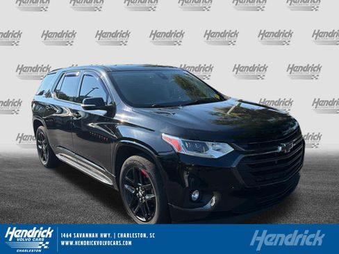 Used 2019 Chevrolet Traverse Premier w/ Redline Edition FWD image 1