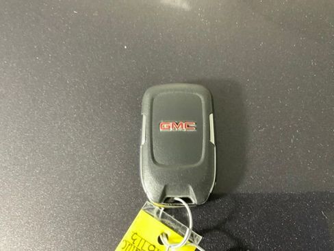 Used 2016 GMC Yukon SLT w/ Open Road Package AWD/4WD image 48