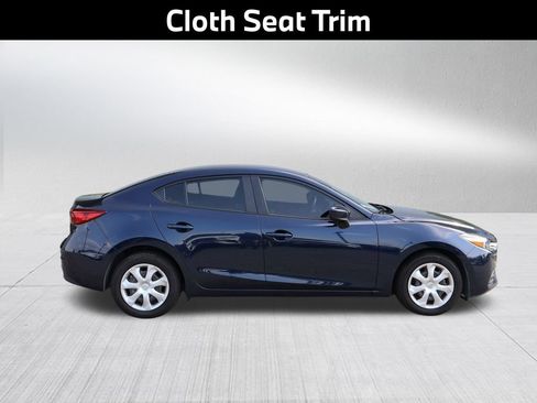Used 2017 MAZDA MAZDA3 Sport FWD image 9