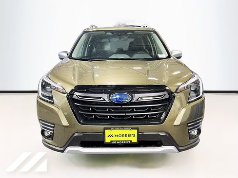 Used 2023 Subaru Forester Touring image 2