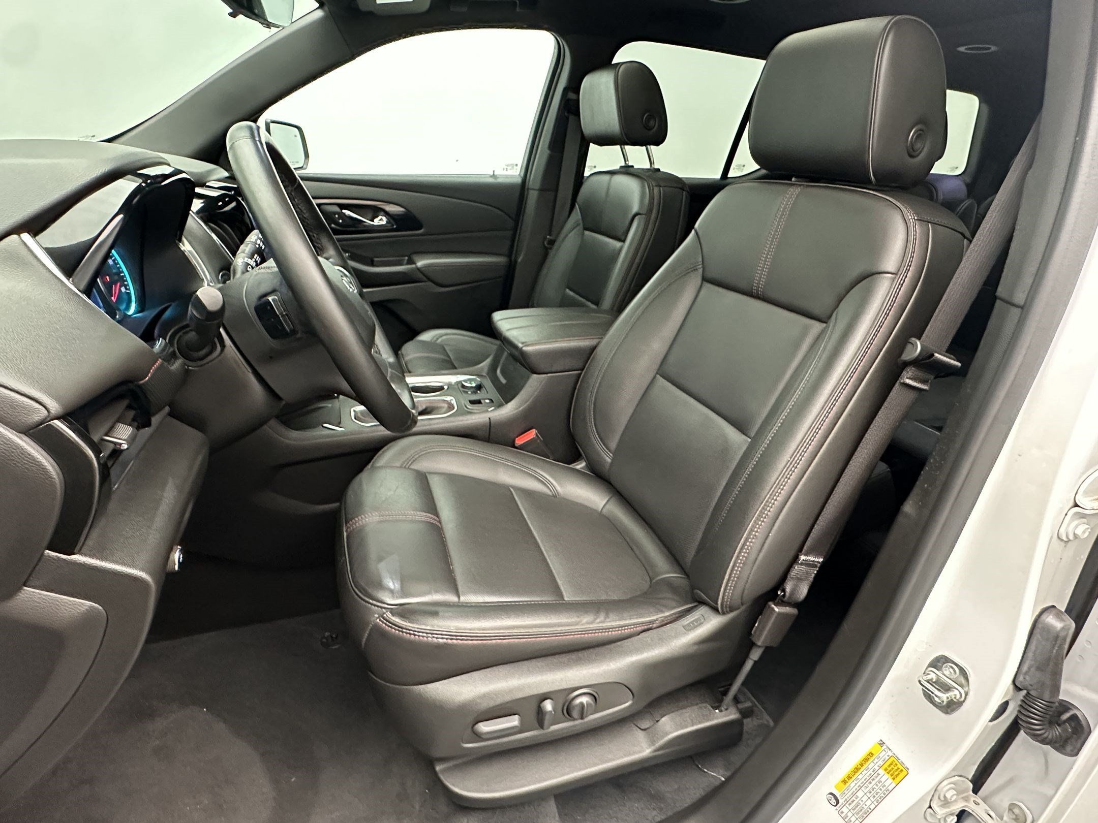 Certified 2023 Chevrolet Traverse RS AWD/4WD image 5