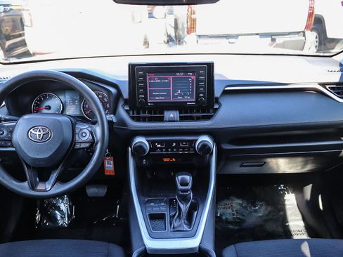 Used 2020 Toyota RAV4 LE FWD image 12