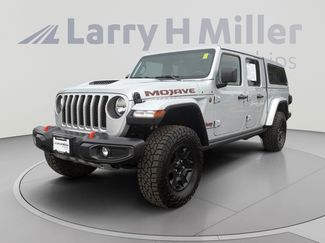 Used 2023 Jeep Gladiator Mojave w/ Cold Weather Group AWD/4WD video 1