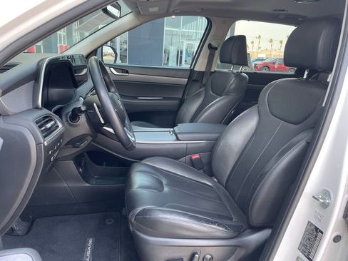 Used 2022 Hyundai Palisade SEL w/ Premium Package FWD image 11