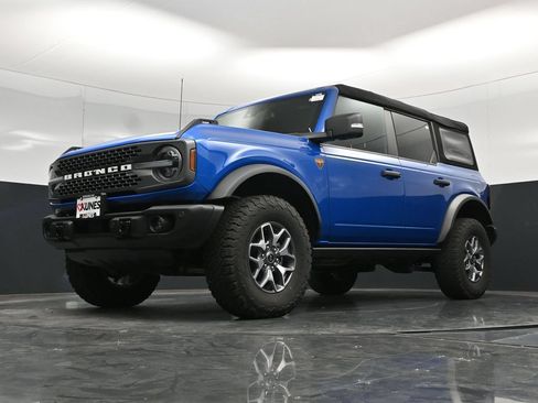 Used 2023 Ford Bronco Badlands AWD/4WD image 47