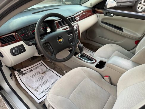 Used 2009 Chevrolet Impala LT image 14
