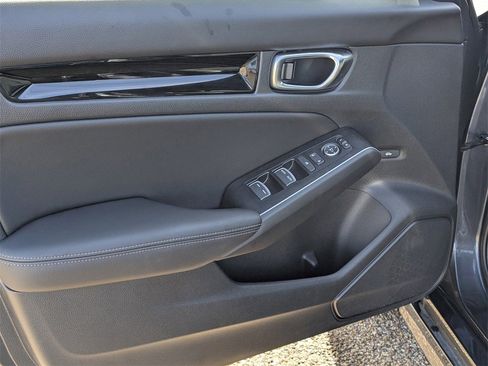 Used 2025 Honda Civic Sport image 13