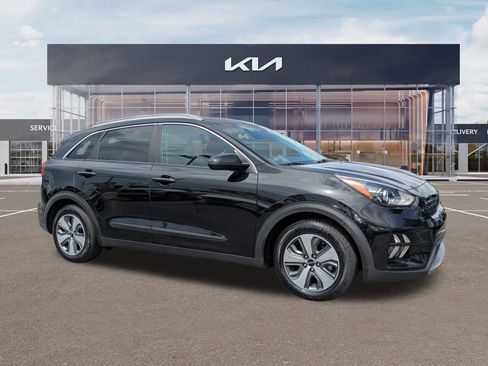 Certified 2022 Kia Niro LX FWD image 1