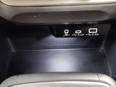 Used 2024 Subaru Crosstrek 2.0i Premium AWD/4WD image 39
