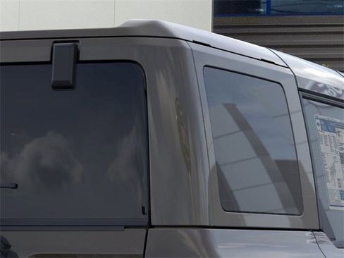 New 2025 Ford Bronco Badlands image 25