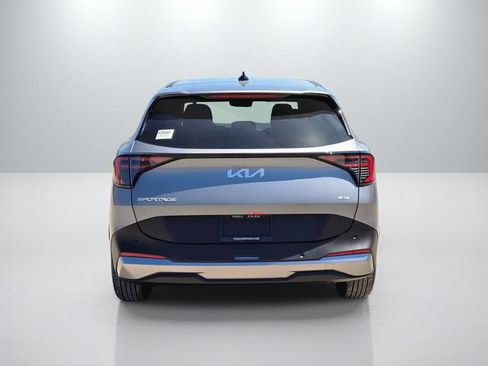 New 2026 Kia Sportage LX FWD image 5
