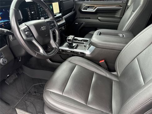 Used 2022 Chevrolet Silverado 1500 RST w/ Redline Edition AWD/4WD image 10