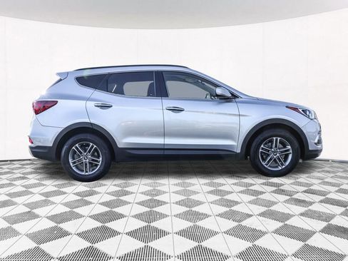 Used 2017 Hyundai Santa Fe Sport image 9