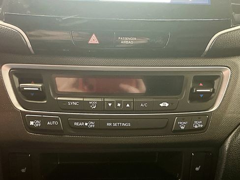 Used 2023 Honda Passport TrailSport image 16