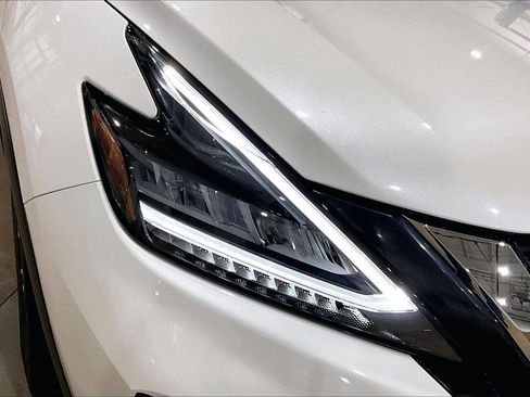 Used 2023 Nissan Murano SV image 29