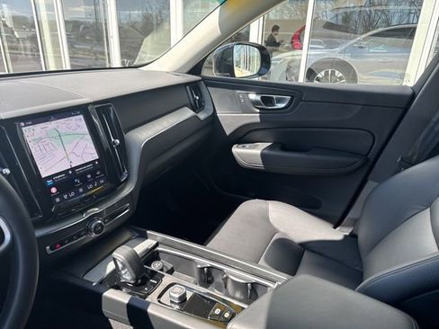 Certified 2025 Volvo XC60 B5 Plus AWD/4WD image 22