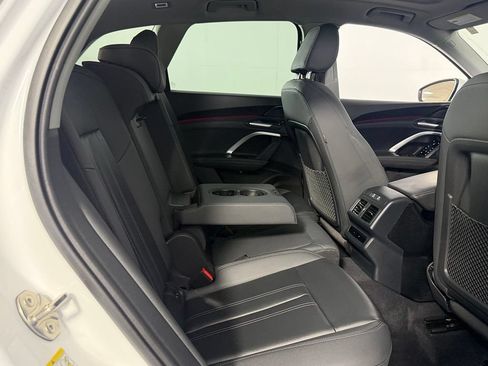Used 2025 Audi Q5 Premium w/ Convenience Package AWD/4WD image 27