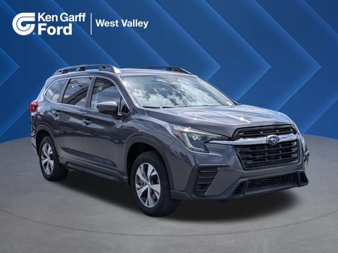 Used 2025 Subaru Ascent Premium AWD/4WD image 1