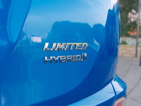 Used 2018 Toyota RAV4 Limited image 34