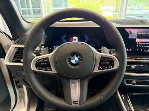 New 2026 BMW X5 xDrive40i AWD/4WD image 9