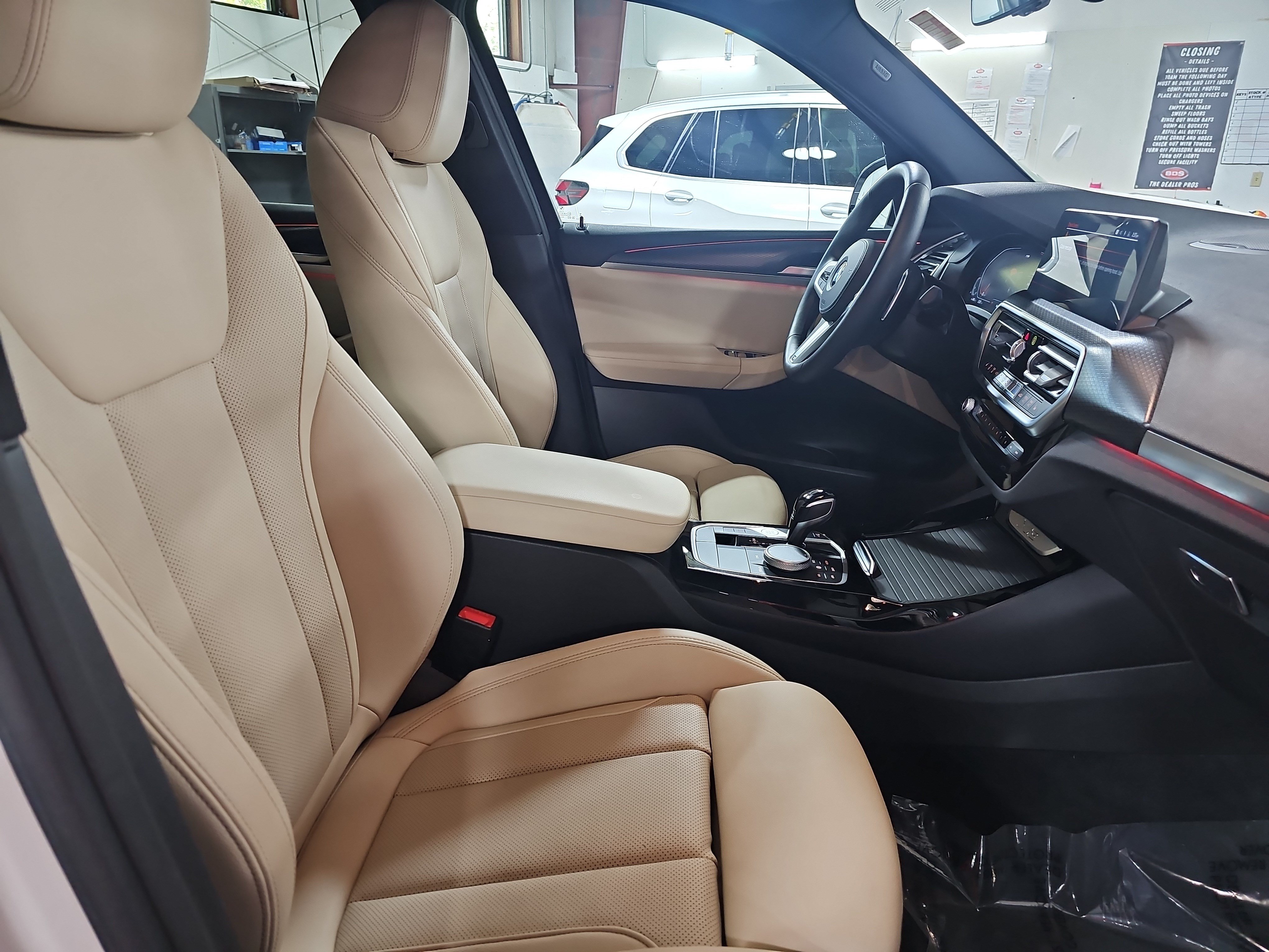 Certified 2023 BMW X3 sDrive30i w/ M Sport Package RWD image 11